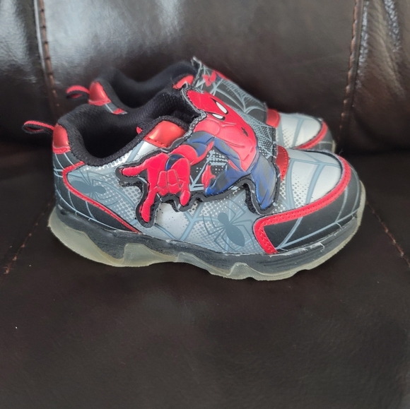 Spiderman Kids Shoes Size 9 - Picture 1 of 6
